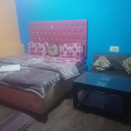 Hotel Antarctica &Pine N Dine Blues Cafe Manali  Bagian luar foto