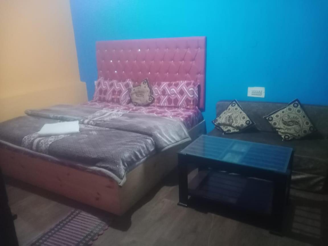 Hotel Antarctica &Pine N Dine Blues Cafe Manali  Bagian luar foto